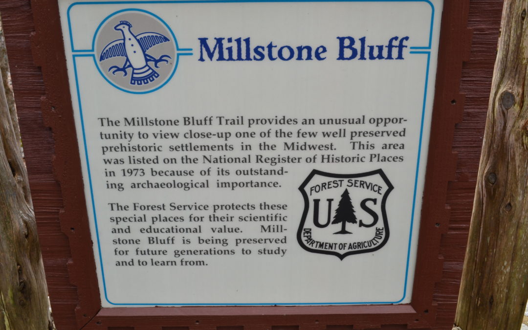 Hiking Millstone Bluff in the Shawnee National Forest